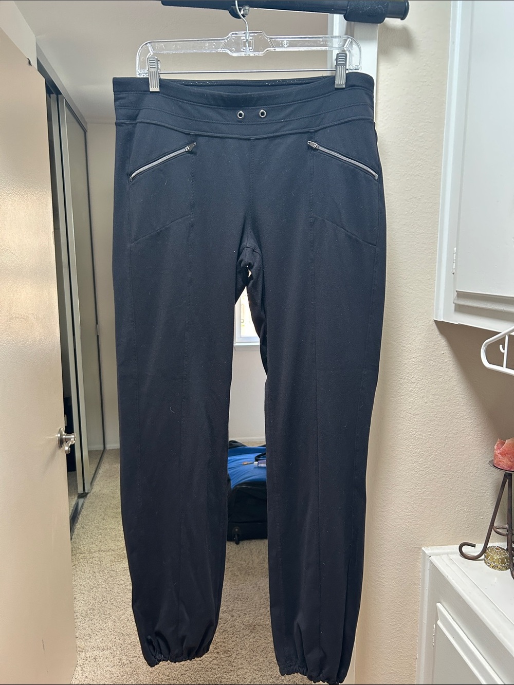Athleta Black leggings/joggers with Zip Pockets